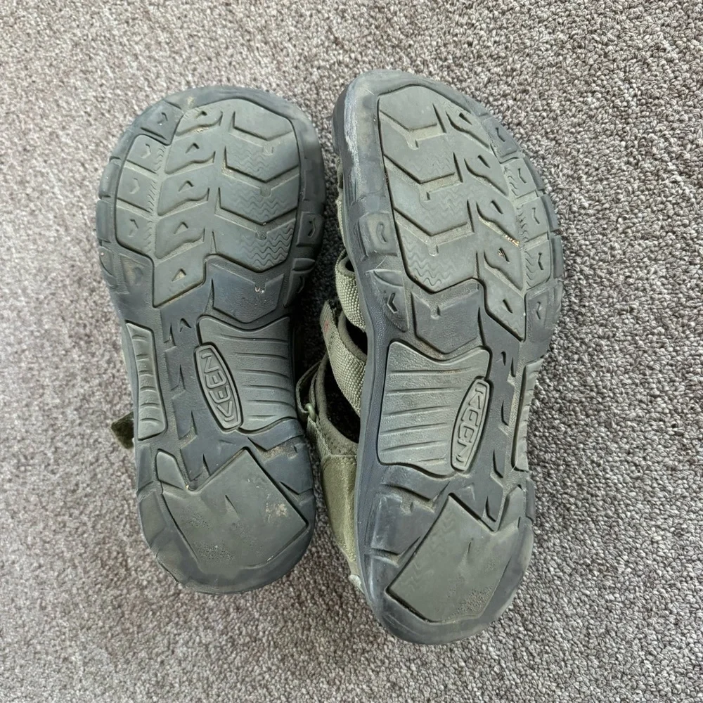 Keen Newport h2 1025060 Olive Orange Water Sandals Hiking U6 EU 38‎